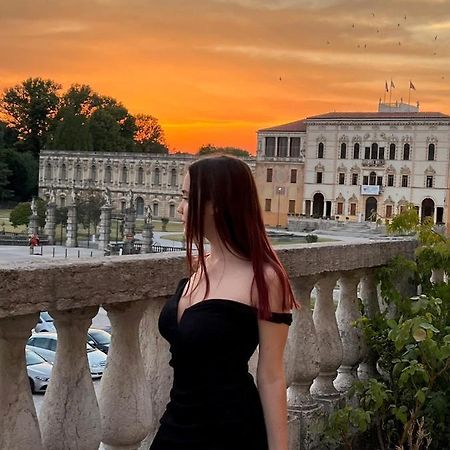 Boutique House Alle Loggie Palladiane Di Villa Contarini เพียซโซลา ซุล เบรนตา ภายนอก รูปภาพ
